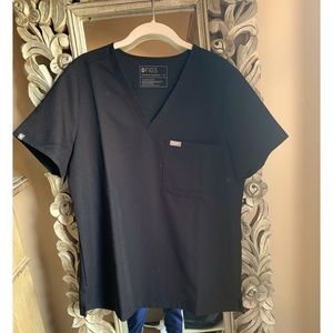 Figs. Black. Medium.